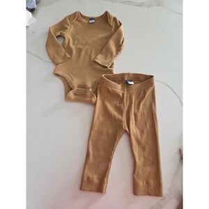 Old navy baby boy ribbed outfit 3-6 mos